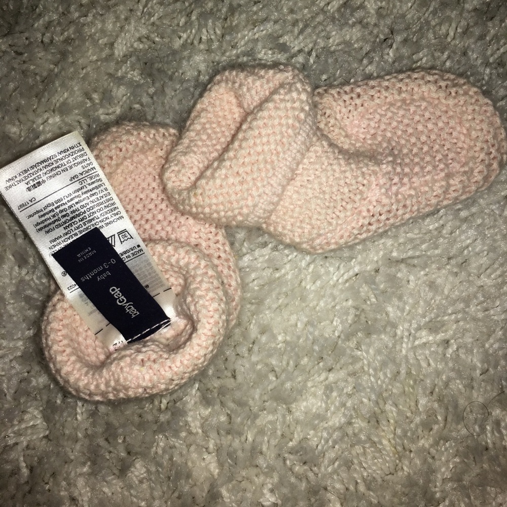 BABY GAP knit booties